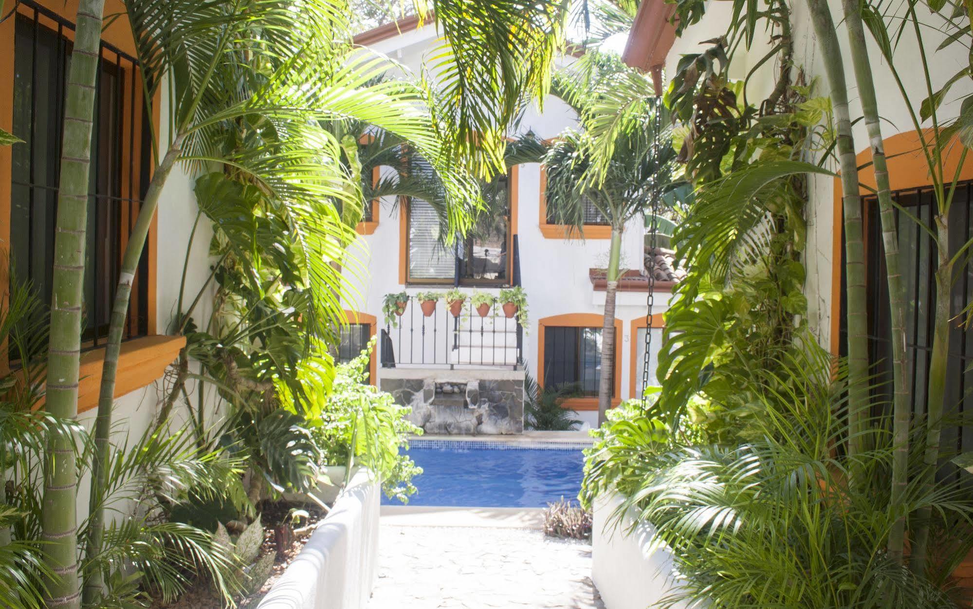 Hotel Gardenia Tamarindo Buitenkant foto