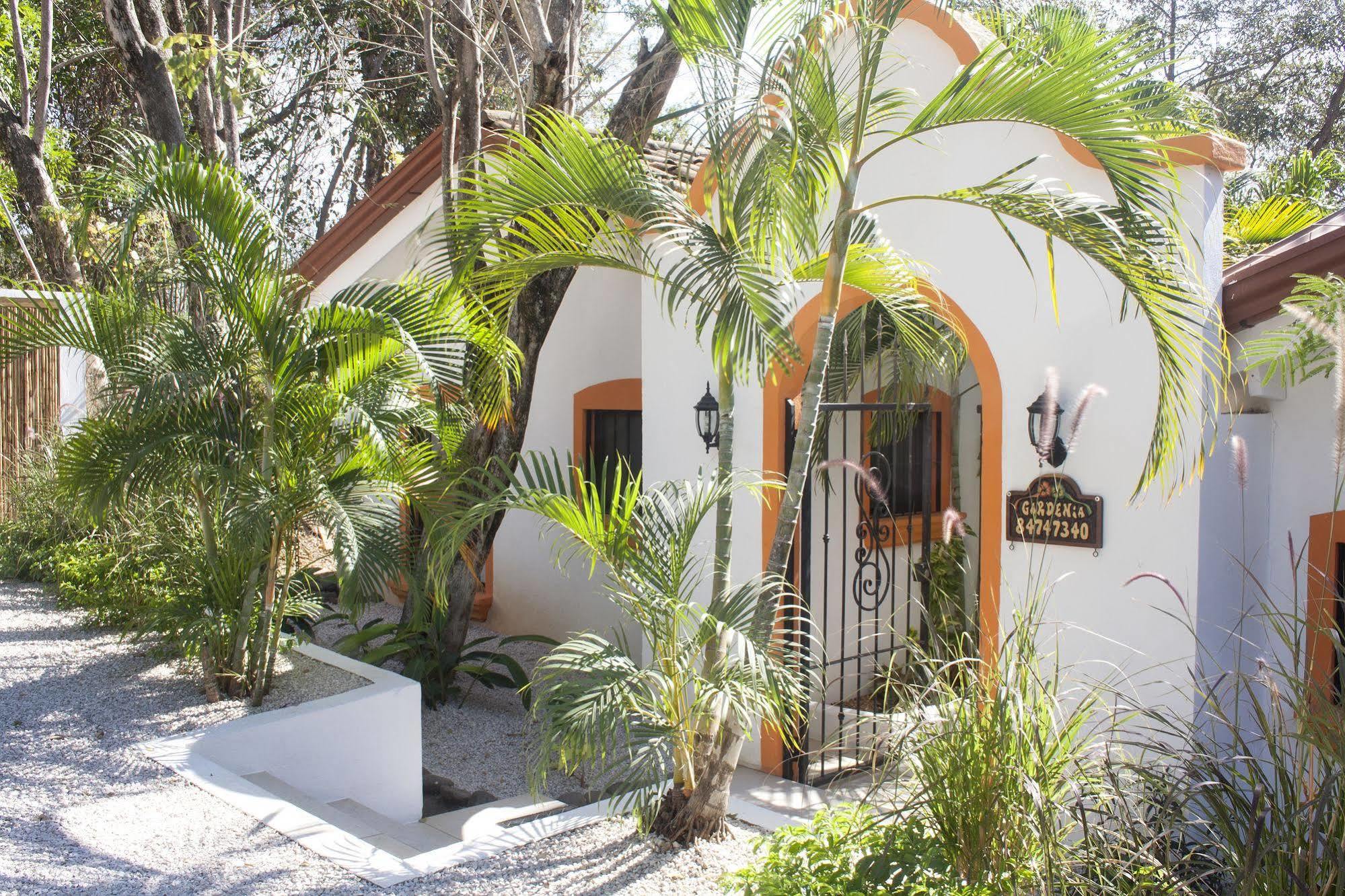 Hotel Gardenia Tamarindo Buitenkant foto